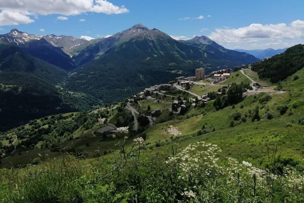 Bel Appartement montagne dans le parc des écrins Orcières Esterno foto
