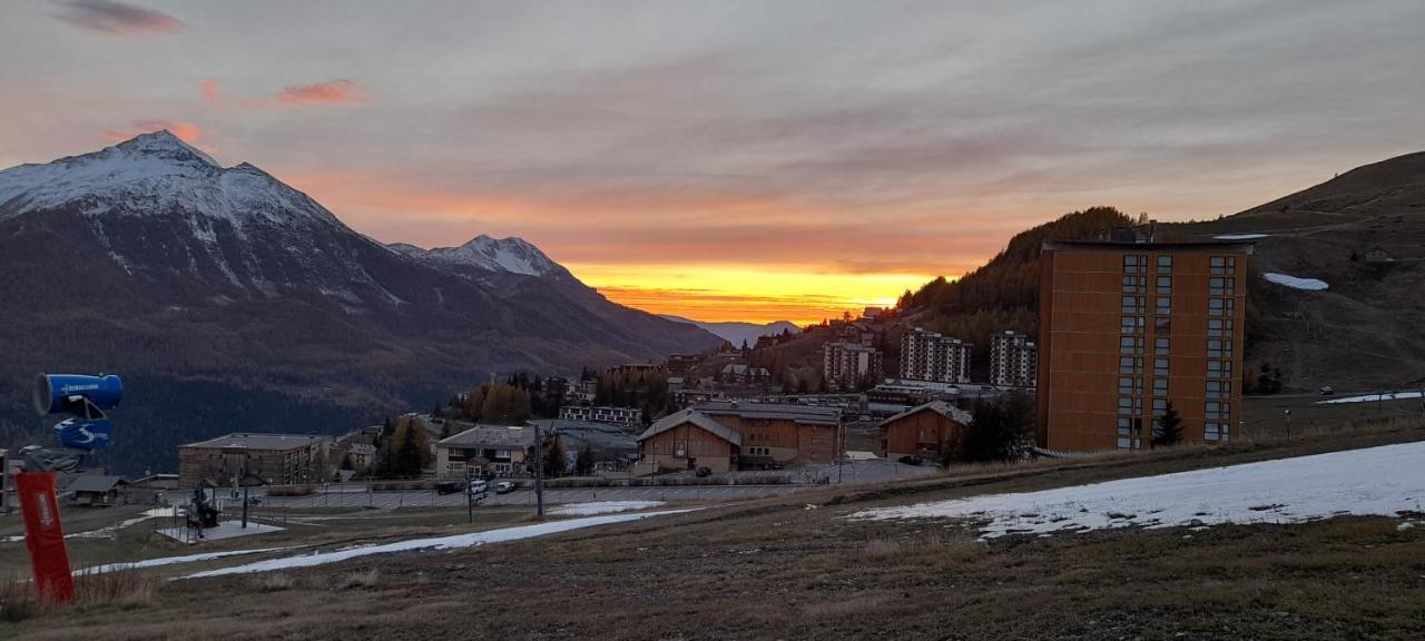 Bel Appartement montagne dans le parc des écrins Orcières Esterno foto